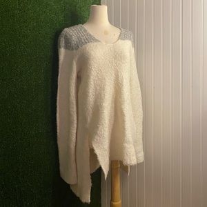 LOFT - Lou & Grey High - Low Grey & White Sweater